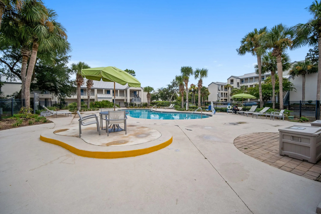Luxury Condo at The Cay Pvt Balcony Shared Pool, Panama City Beach