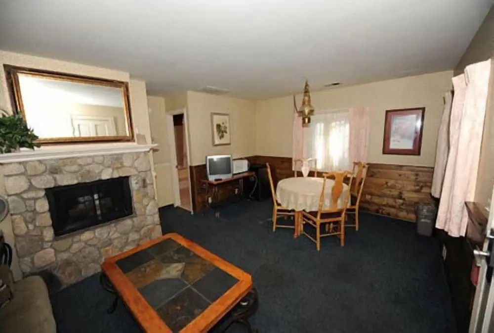 Quadruple Suite