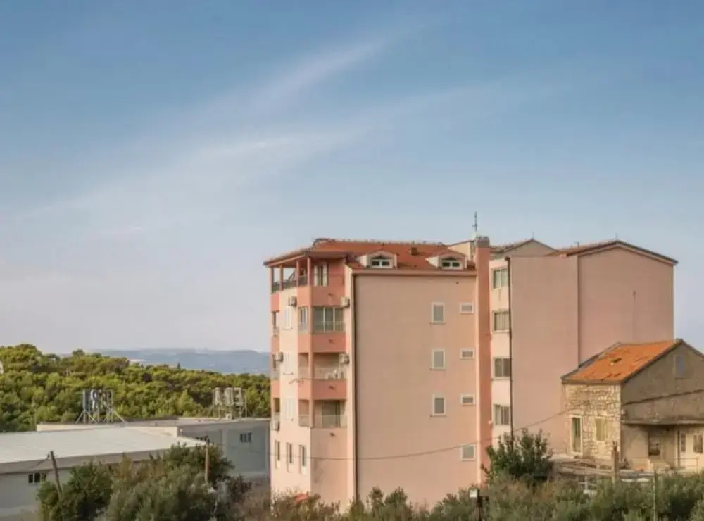 Apartments Grljusic