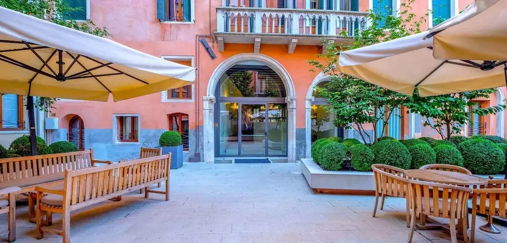 Hotel photo 5