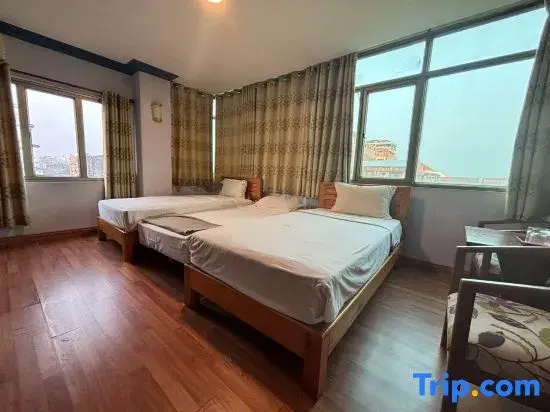 Standard Double room with view (full double bed)
