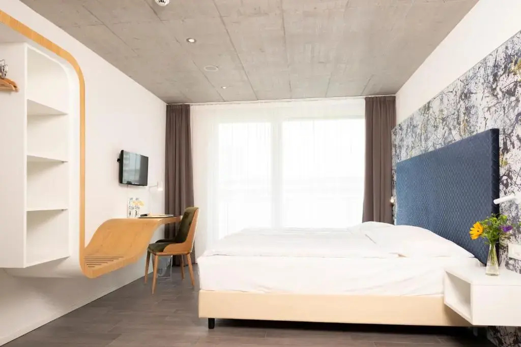 Apartment with Kitchenette