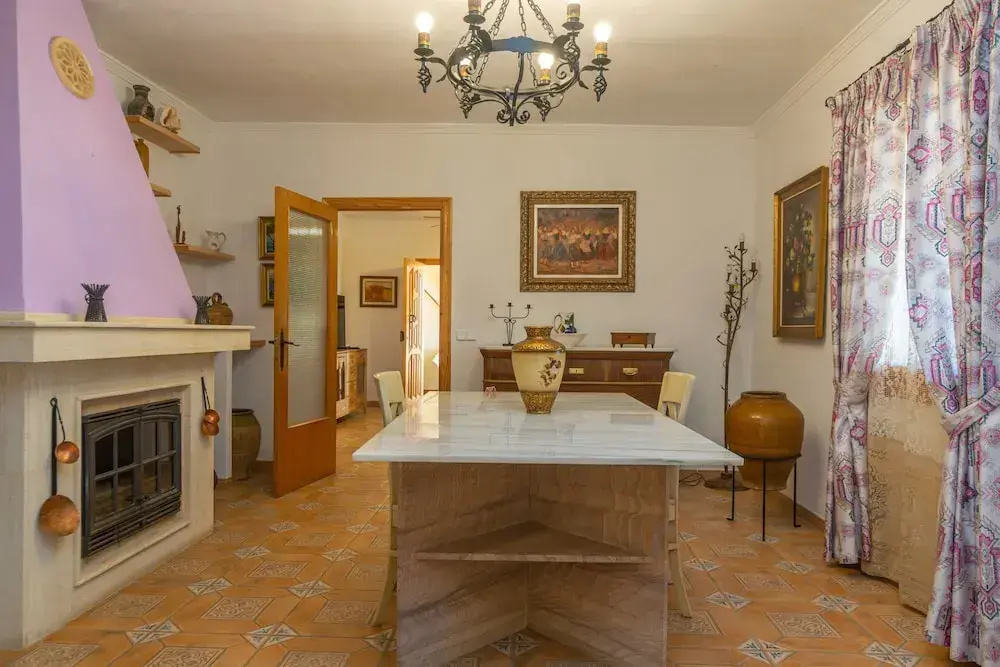 Ca Sa Nina in Inca With 3 Bedrooms and 4 Bathrooms