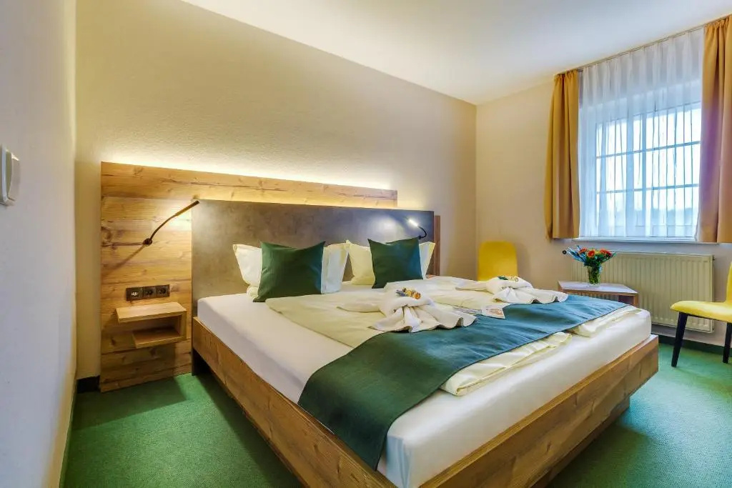 Superior Double room (full double bed)