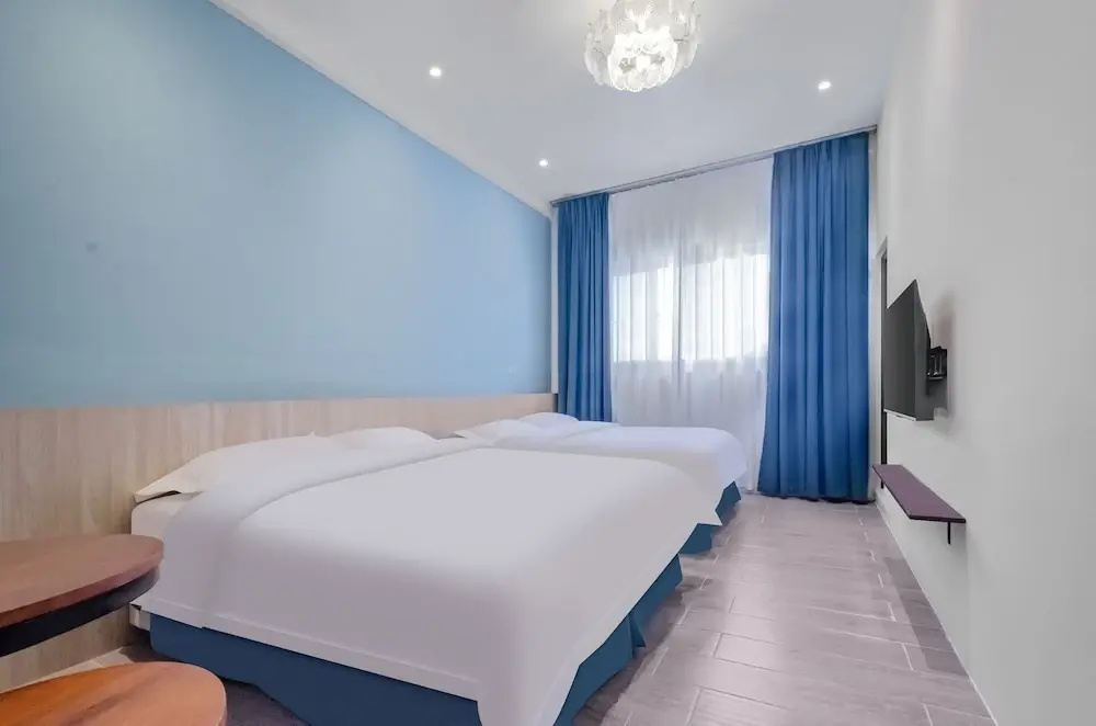 Comfort Quadruple room (2 full double beds)
