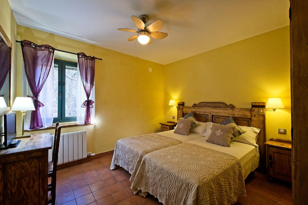 Standard Double room (twin beds)