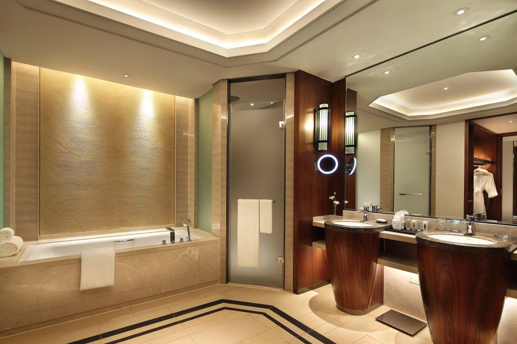 Executive Double Suite full double bed