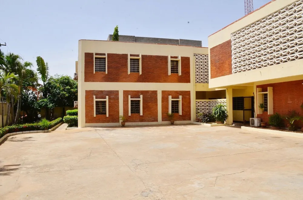 Yanna Lodge — фото