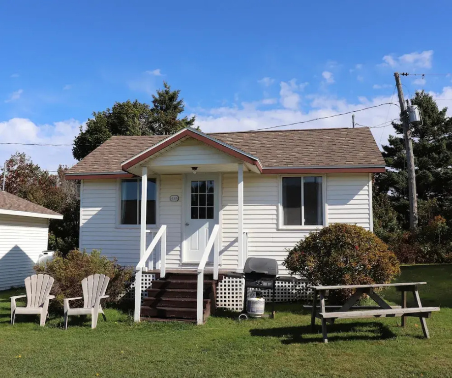 2 Bedrooms Family Cottage