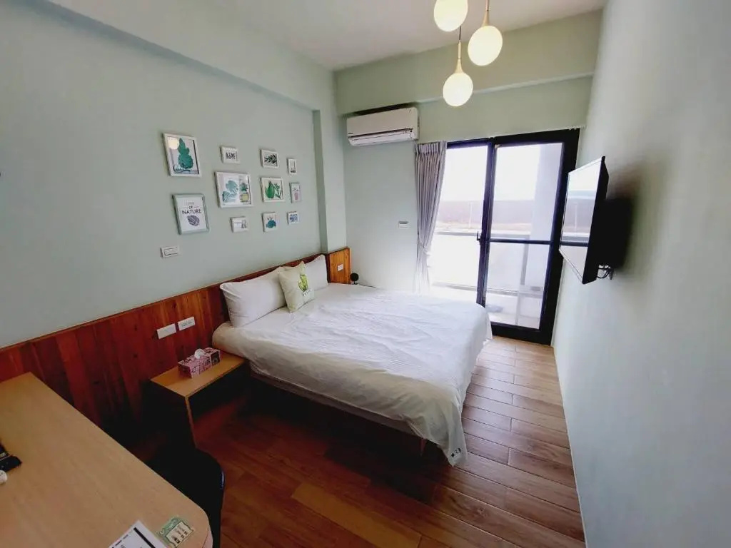 Standard Double room (full double bed)