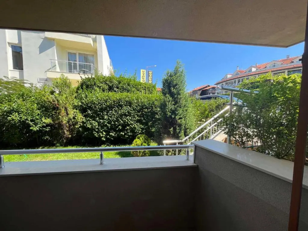 Standard Double room with garden view (full double bed)
