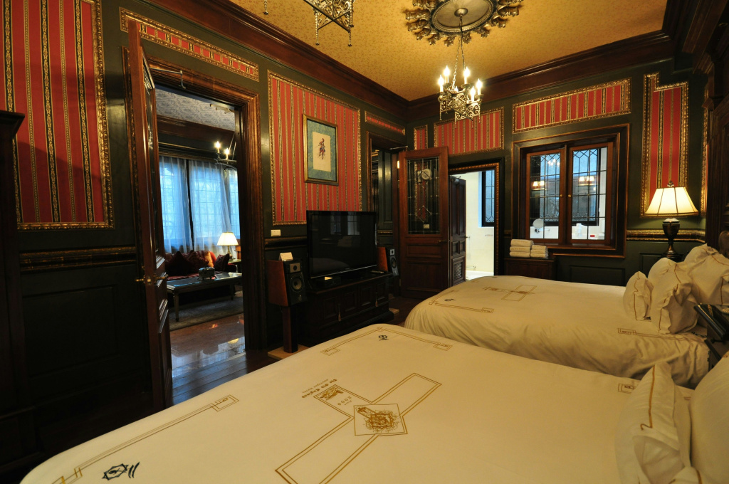 The Old England Manor - Général