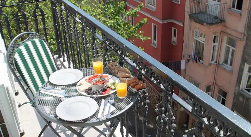 Greystone Apartments