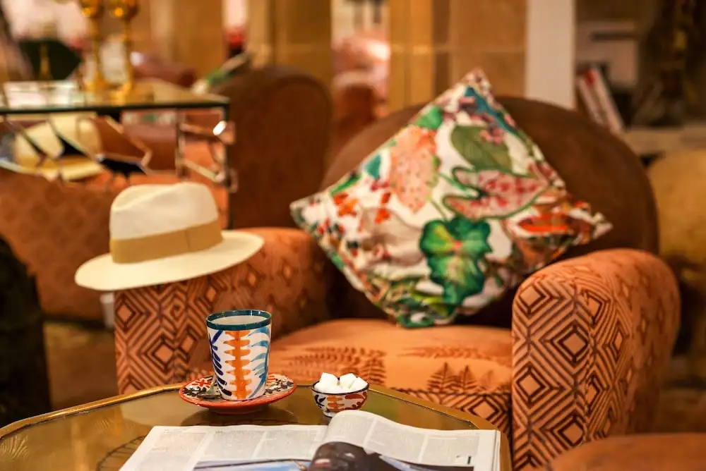Lobby & Reception
