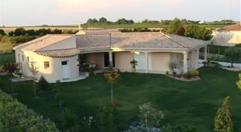 Chambres d'Hôtes Les Roses Trémières