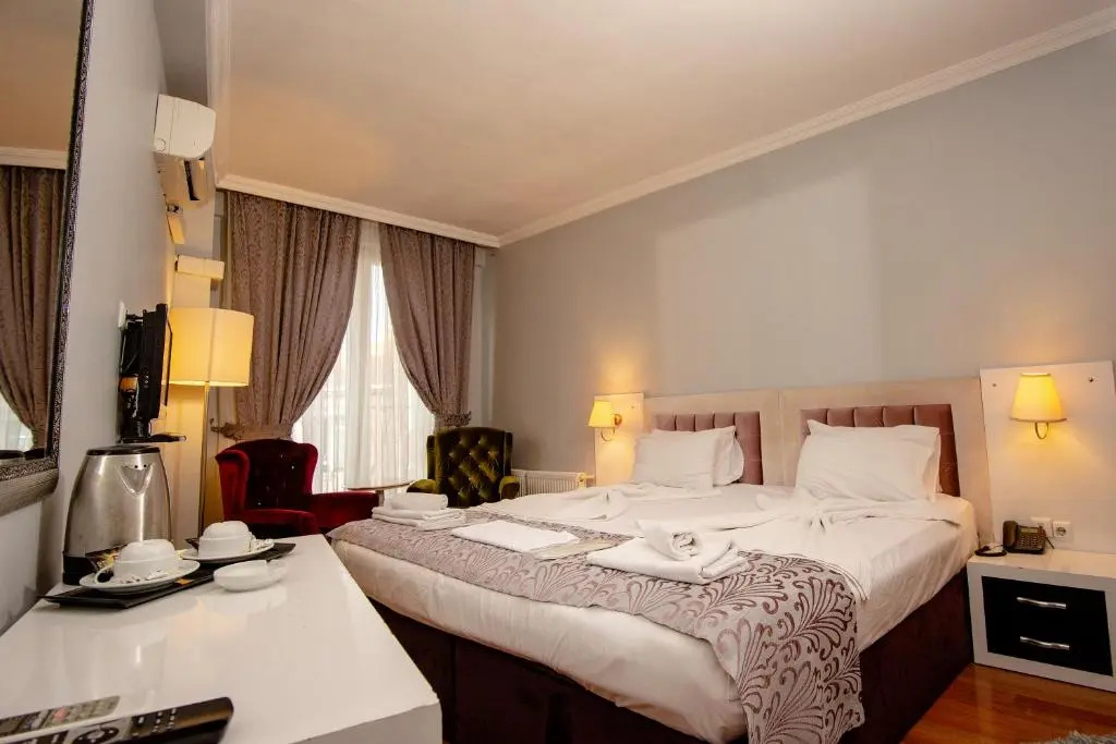 Superior Double room (full double bed)
