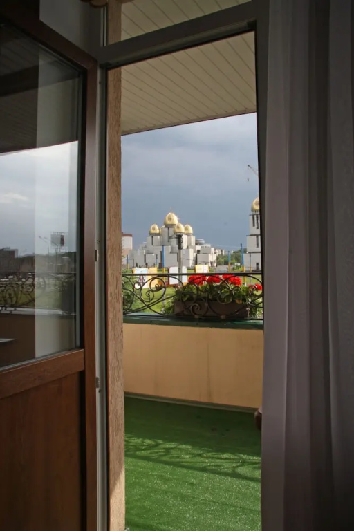 Standard Double room with balcony (full double bed)