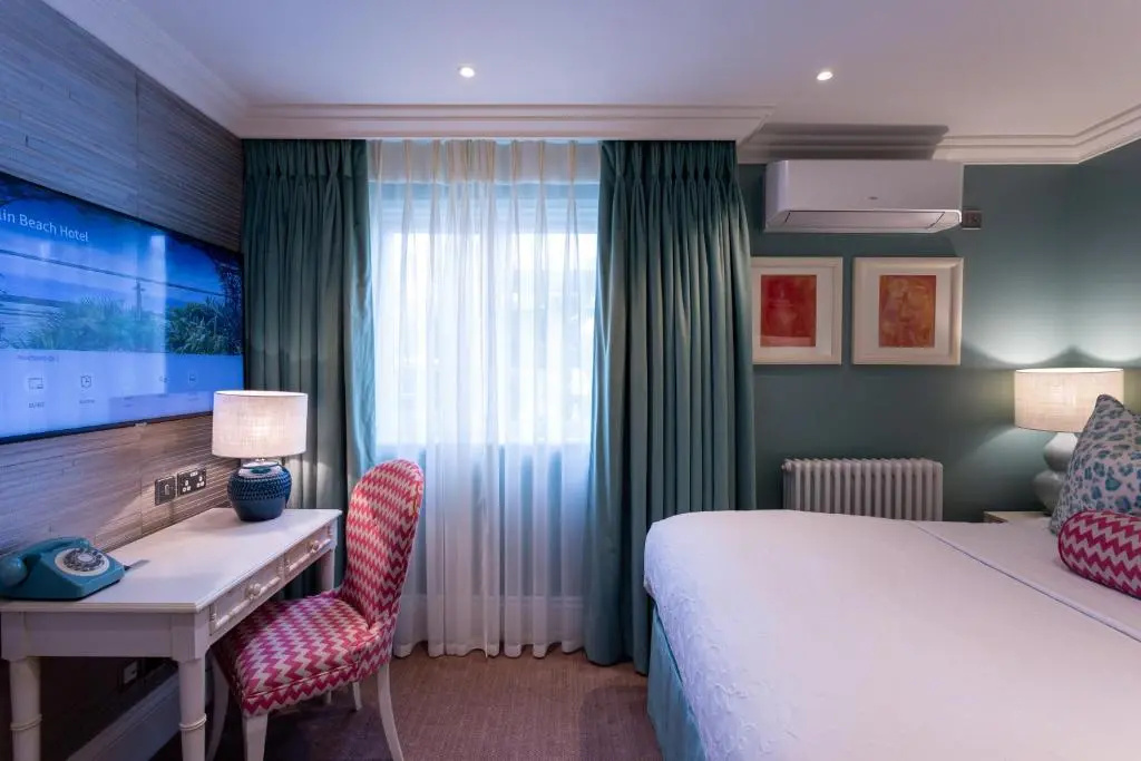 Roslin Beach Hotel - Chambres