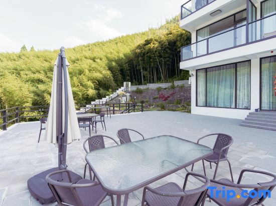 Chenyue Pavilion · Moganshan Villa, surrounded by mountains and rivers, beautiful lodging