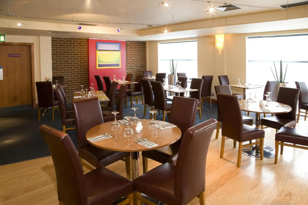 Premier Inn Stevenage Central - Général