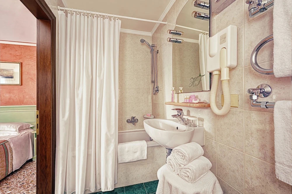 Hotel Firenze - Chambres