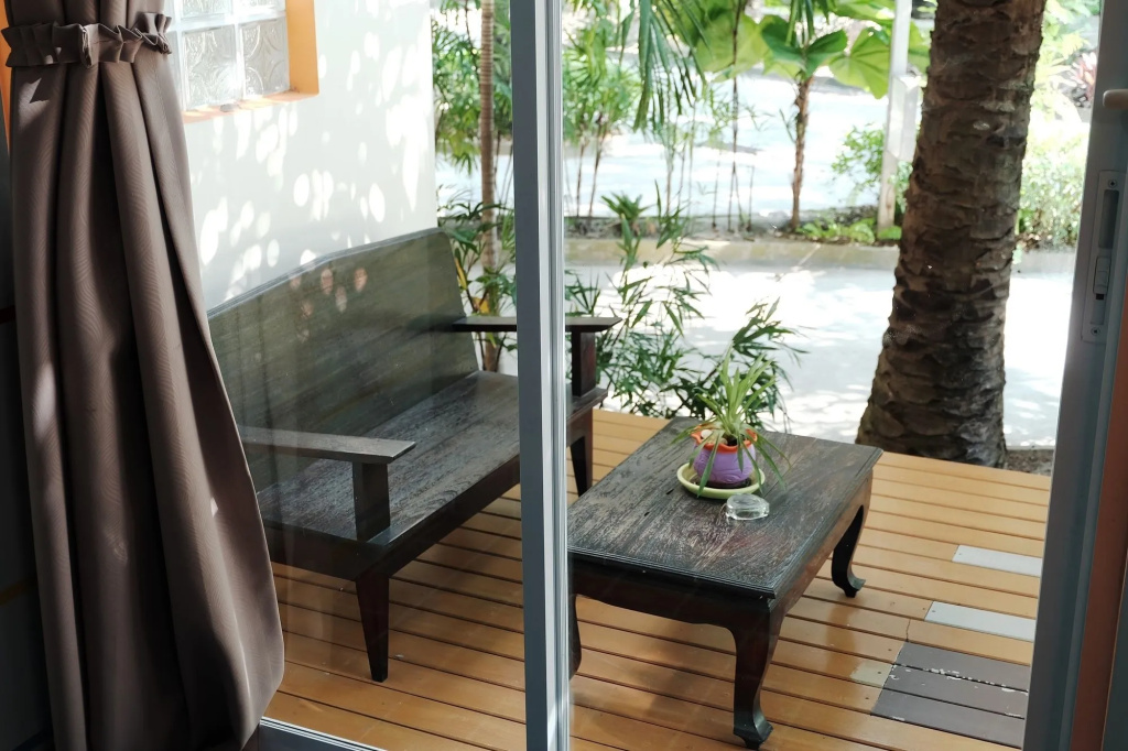 Balcony & Terrace