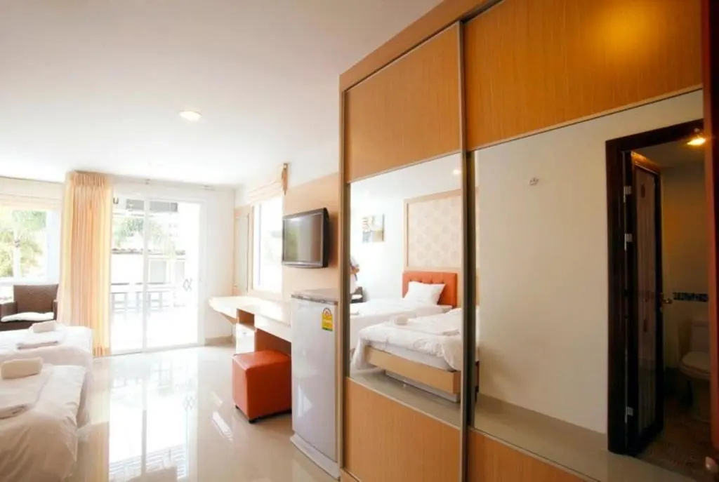 Deluxe Double room (twin beds)