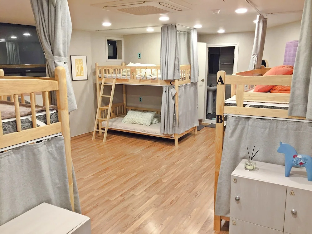 Bed in Dorm (male dorm)
