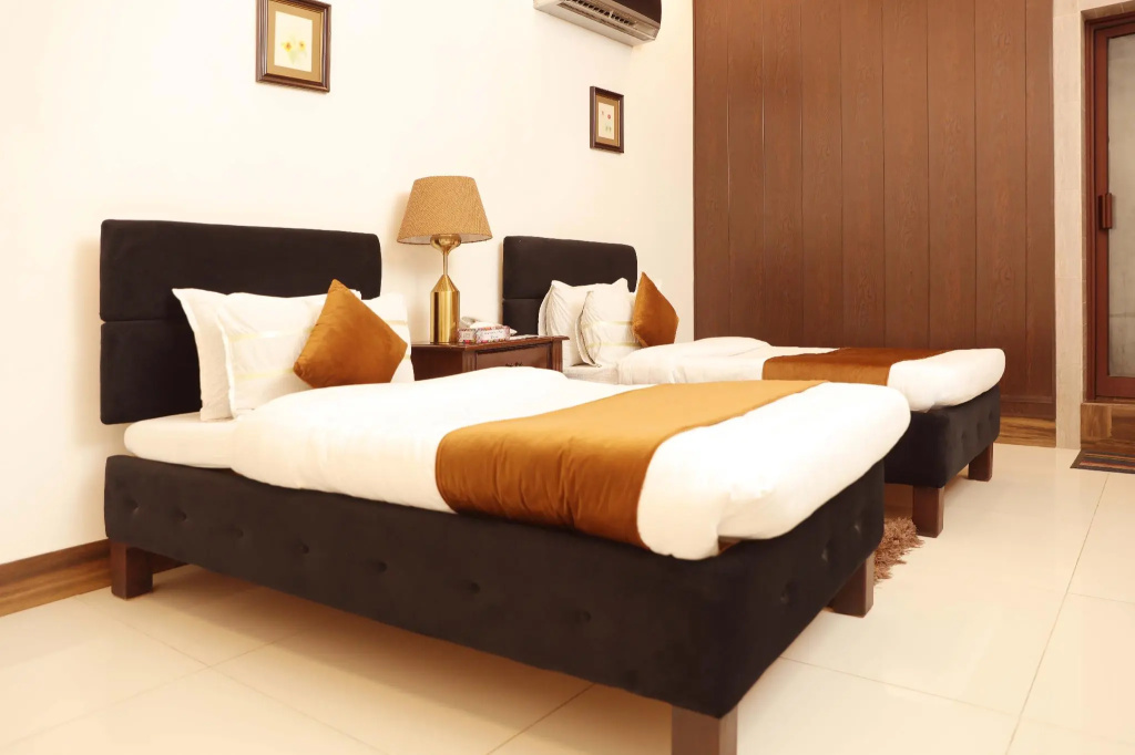Deluxe Double room (twin beds)