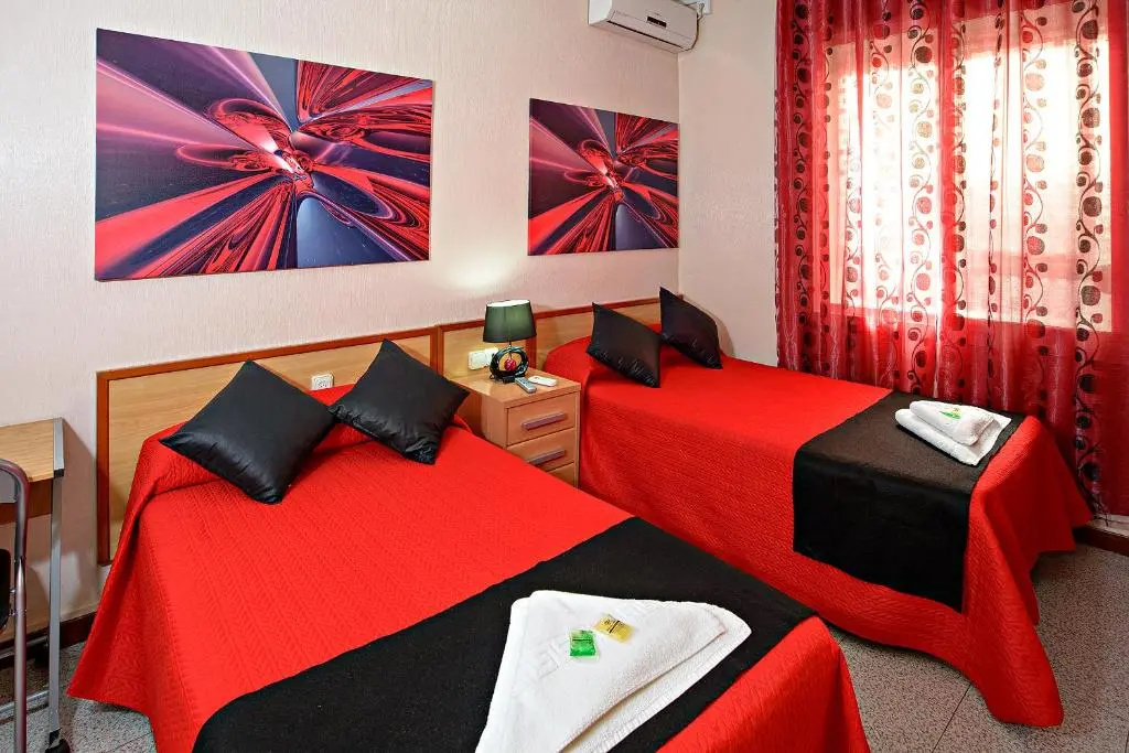 Standard Double room (twin beds)