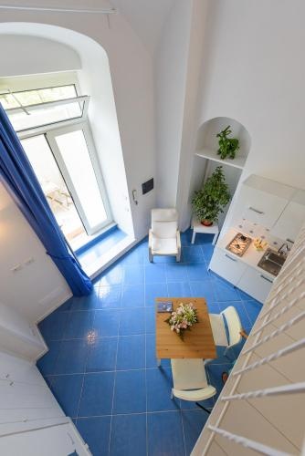 Balcony & Terrace