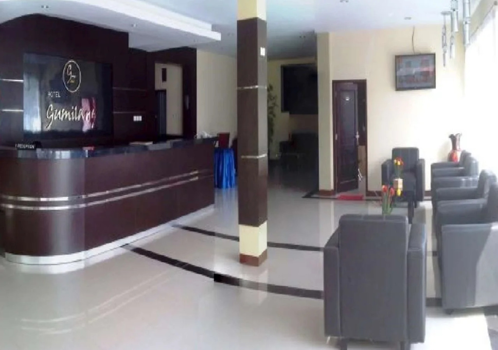 Lobby & Reception