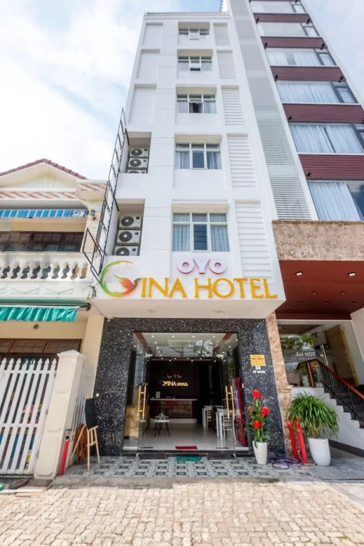 OYO 117 Gina Hotel