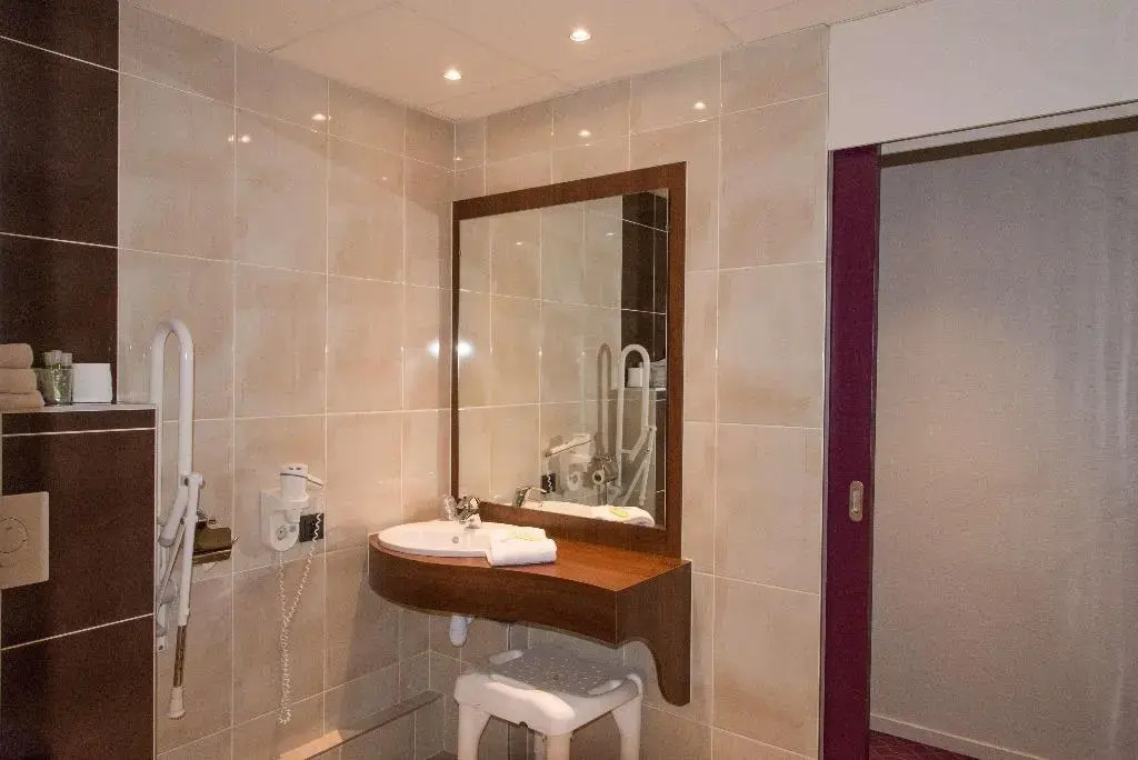 Brit Hotel Tours Sud - Le Cheops - Général