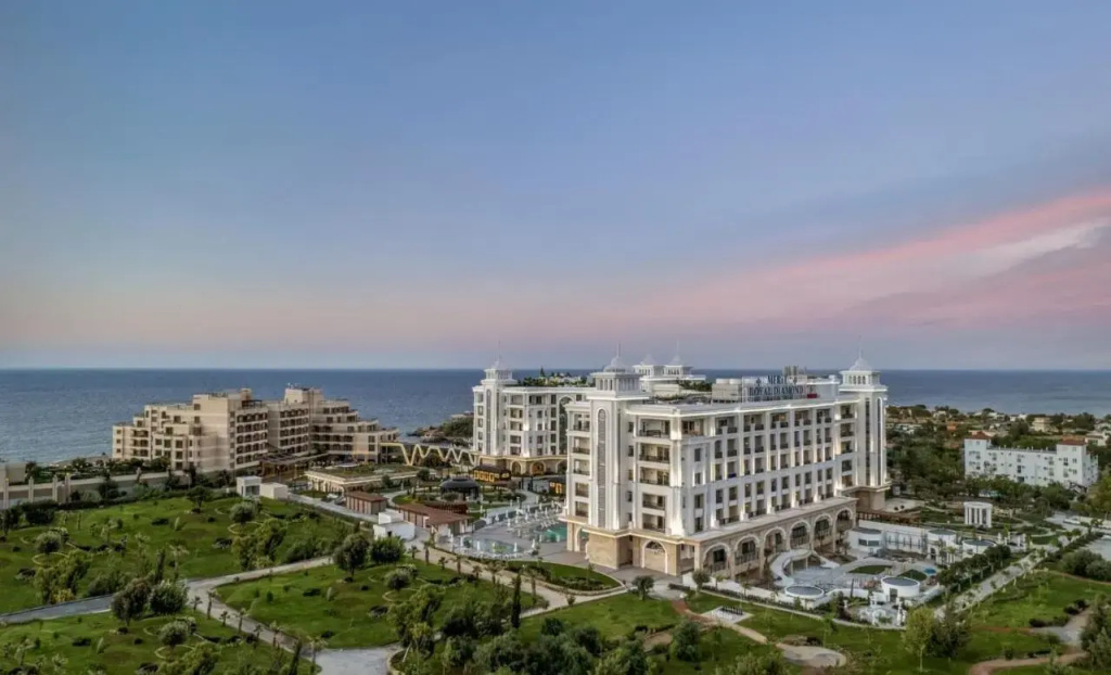 Beach & Waterfront
