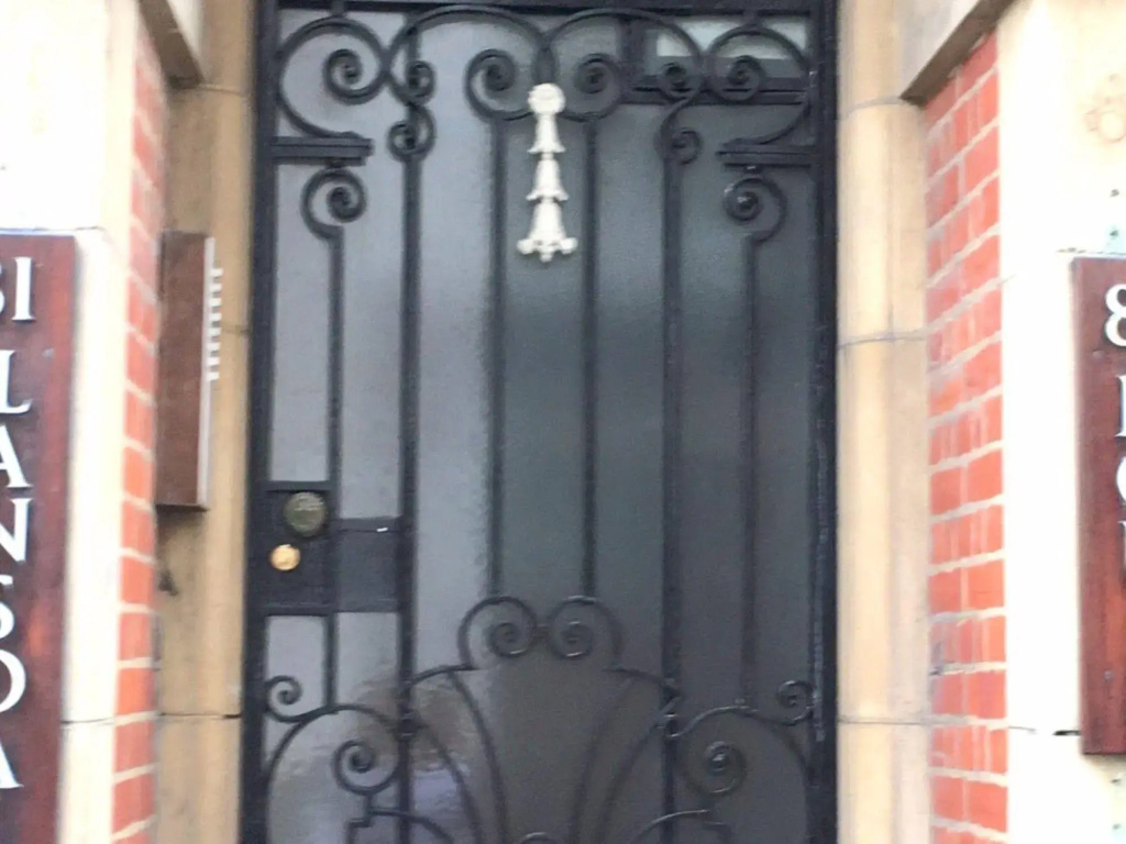 Westminster Studio Apartment