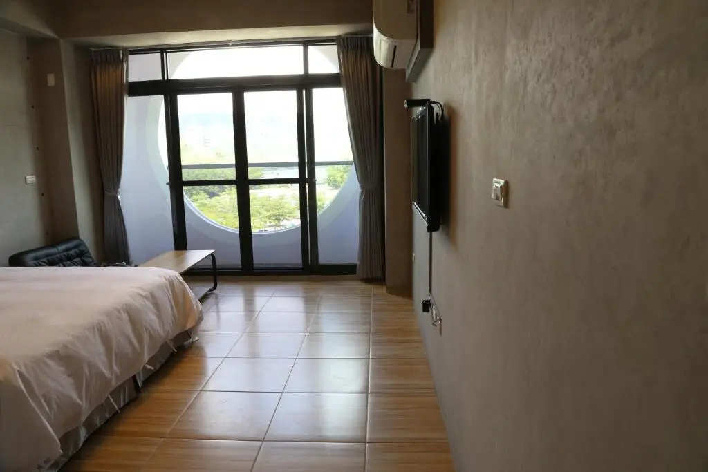 Standard Double room with balcony (full double bed)