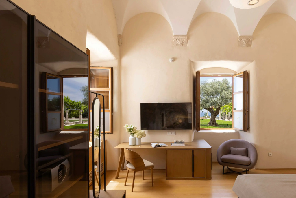 Superior room
