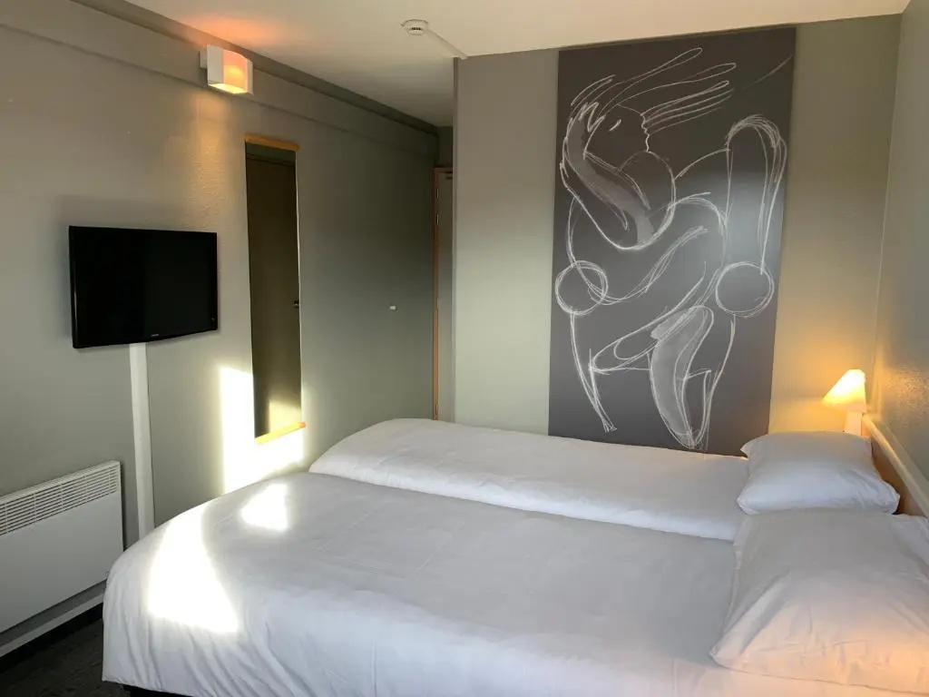 ibis Auray - Général