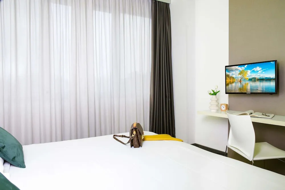 Comfort room