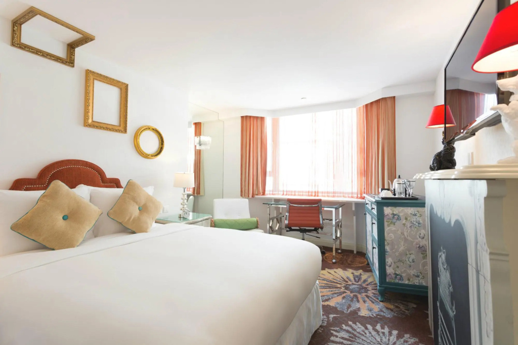 The Luxe Manor - Chambres