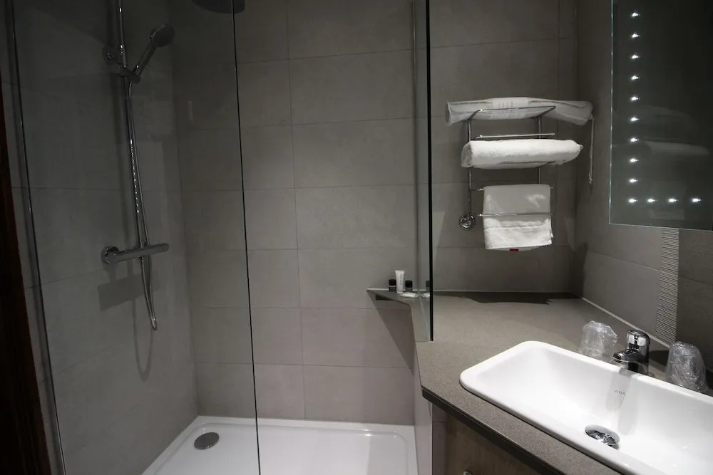Best Western Plus Pastures Hotel - Chambres