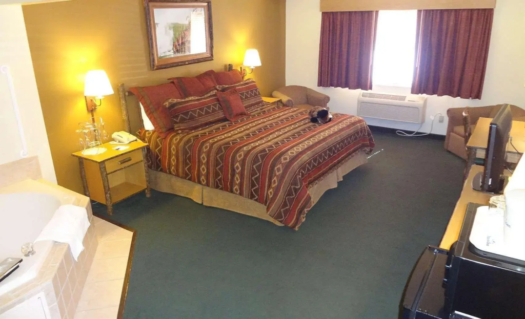 Premier Double Suite (full double bed)