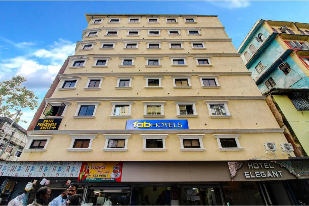 FabHotel Peninsula