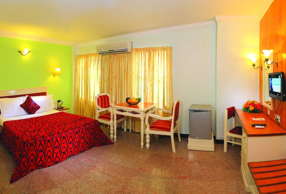 Deluxe Double room (full double bed)