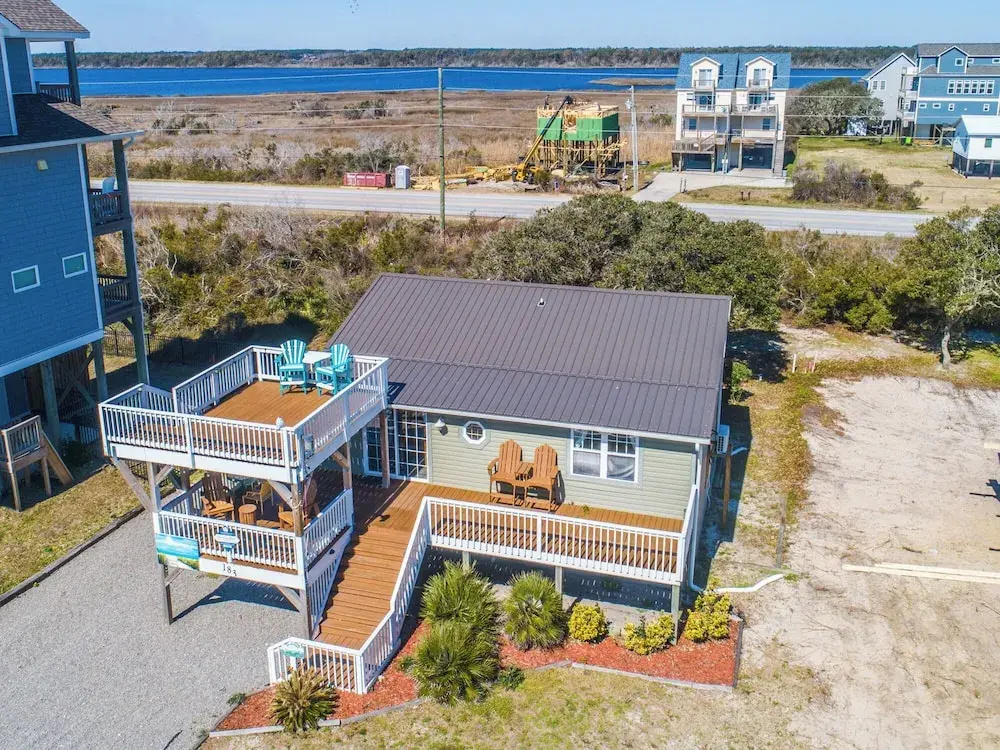 In Good Sands by Topsail Realty