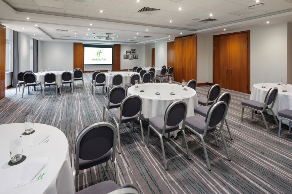 Holiday Inn Gloucester-Cheltenham by IHG - Général