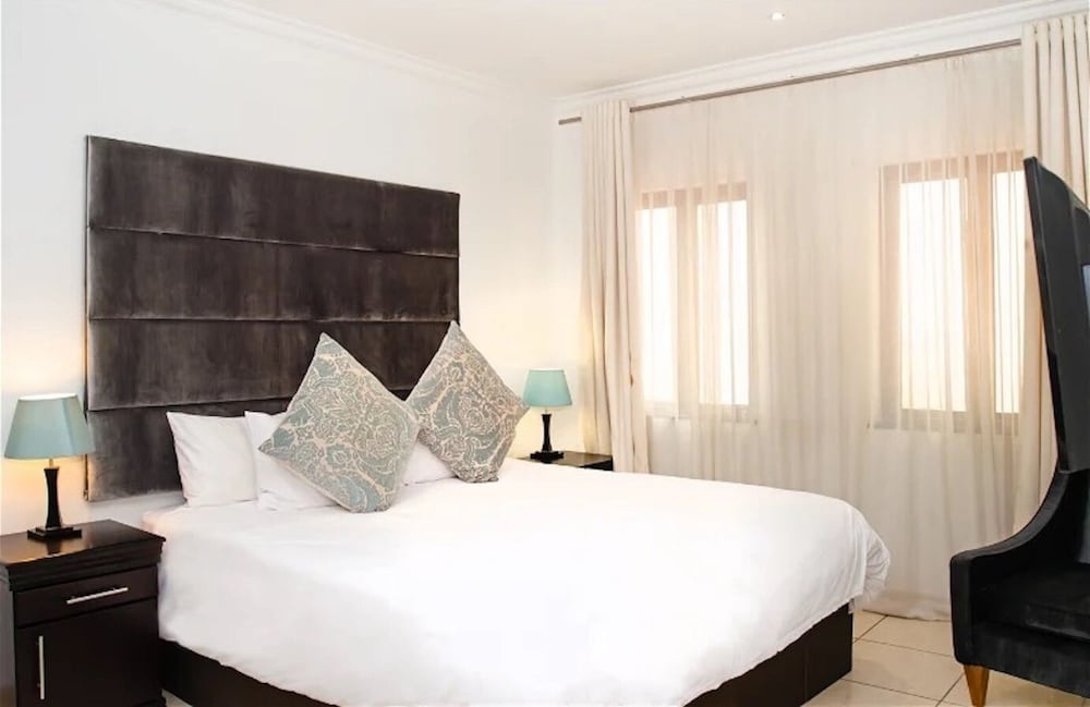 Inn & Out Plus Craighall - Chambres