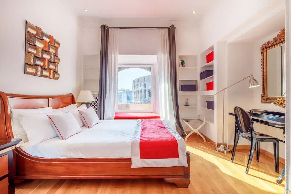 Double room (full double bed)