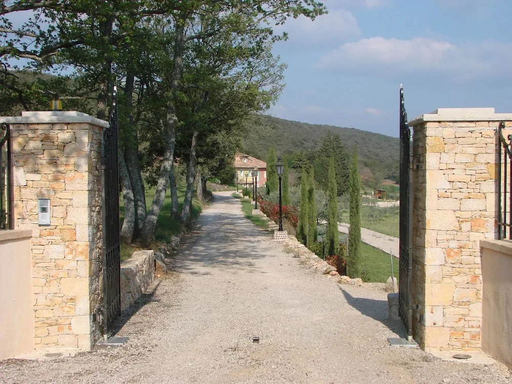 Villa With 2 Bedrooms in Saint-martin-de-pallières, With Wonderful Mou